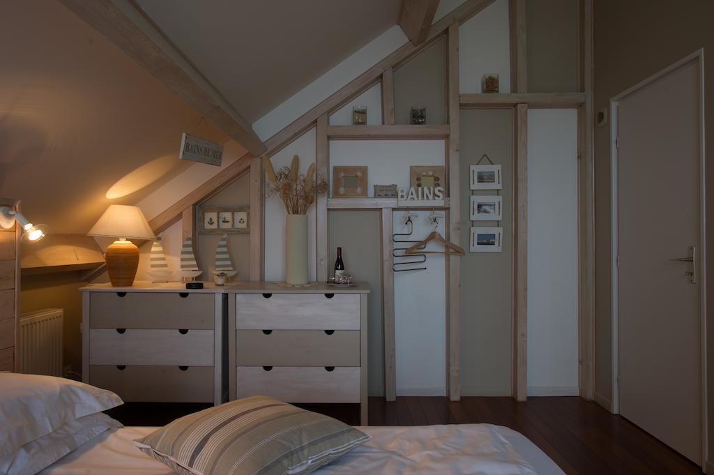 Villa Tremail - La Plage Au Pied De Votre Chambre 维姆勒 外观 照片