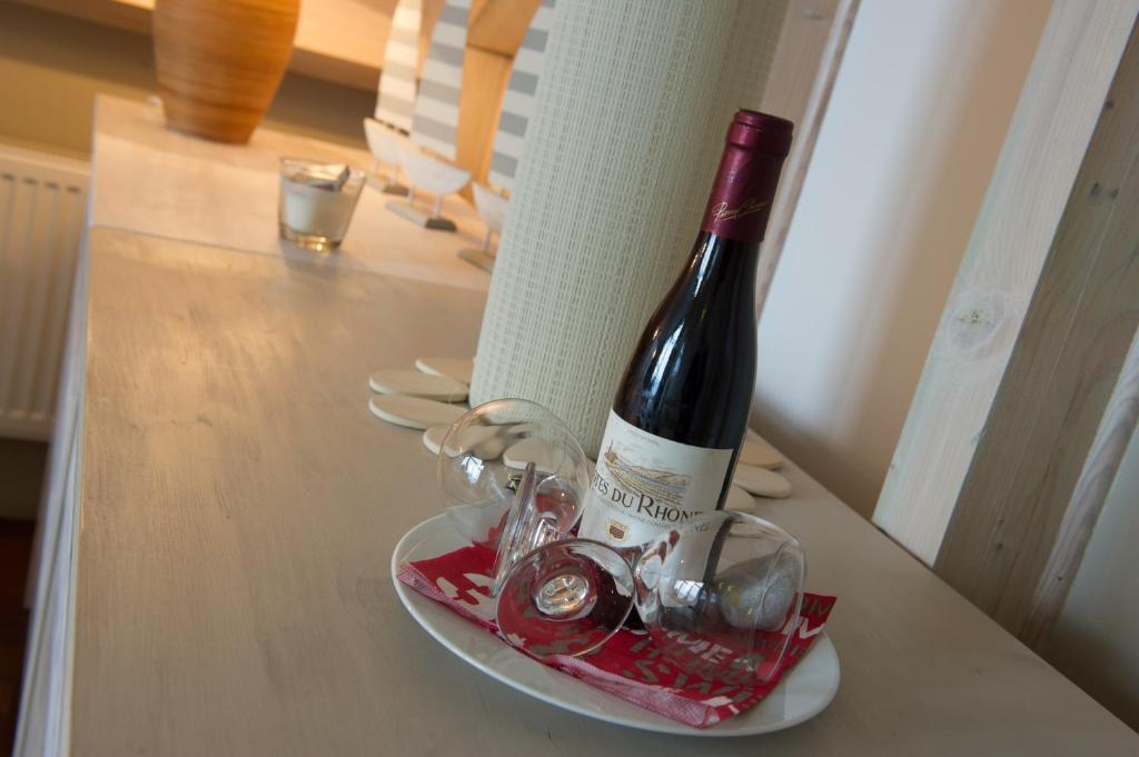 Villa Tremail - La Plage Au Pied De Votre Chambre 维姆勒 客房 照片